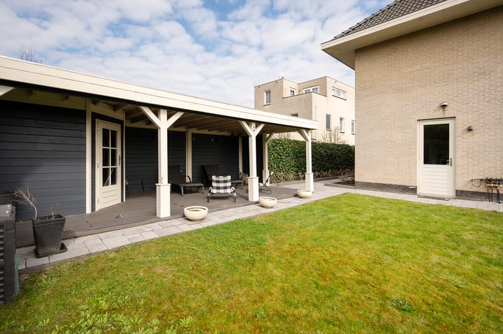 Photo 24 of Aresstraat 6