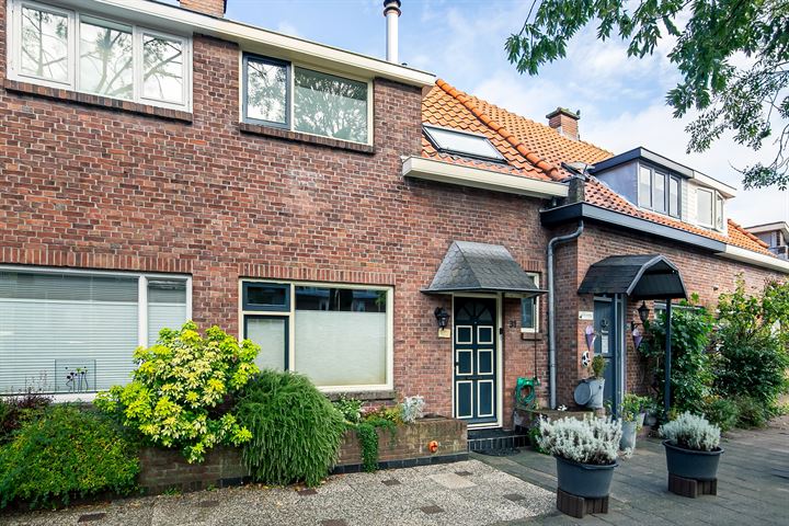 Bekijk foto van Carel Nakkenstraat 31