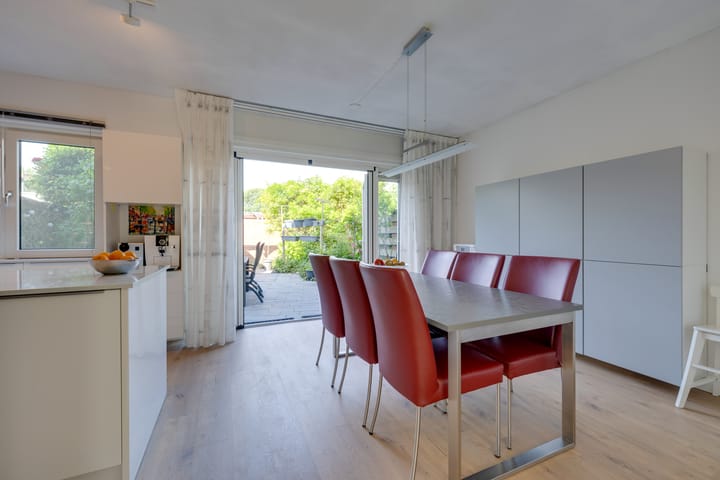 Foto 10 van Hooiven 8