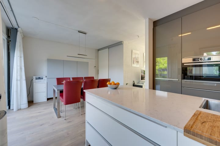 Foto 20 van Hooiven 8