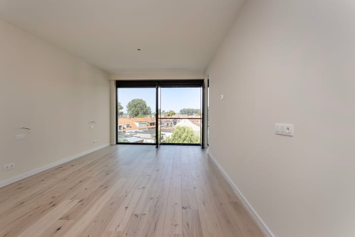 Photo 14 of St. Annastraat 10-208