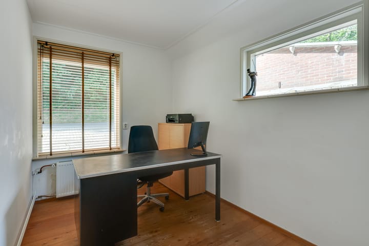 Foto 15 van Regbertslaan 1