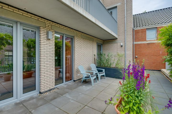 Bekijk foto 39 van Halvemaanstraat 5