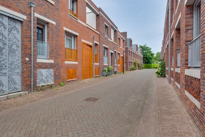 Bekijk foto 47 van Halvemaanstraat 5