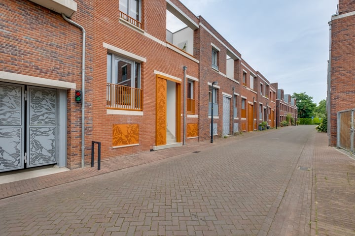 Bekijk foto 49 van Halvemaanstraat 5