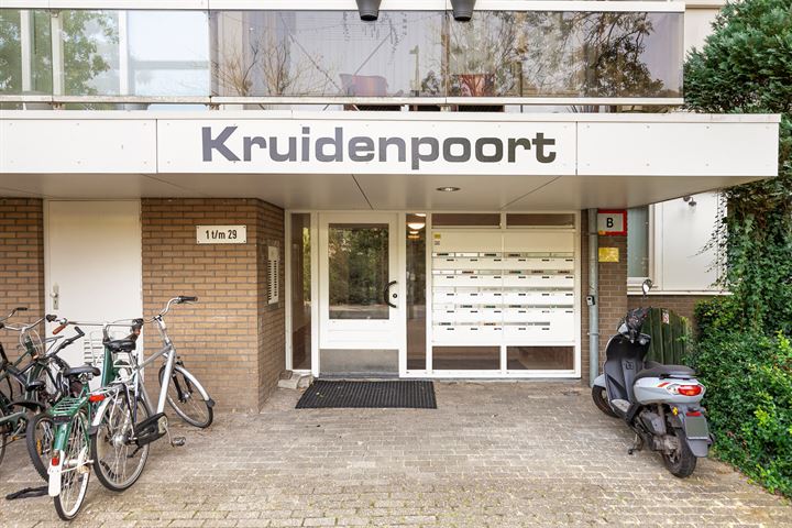 Bekijk foto 3 van Kruidenpoort 12