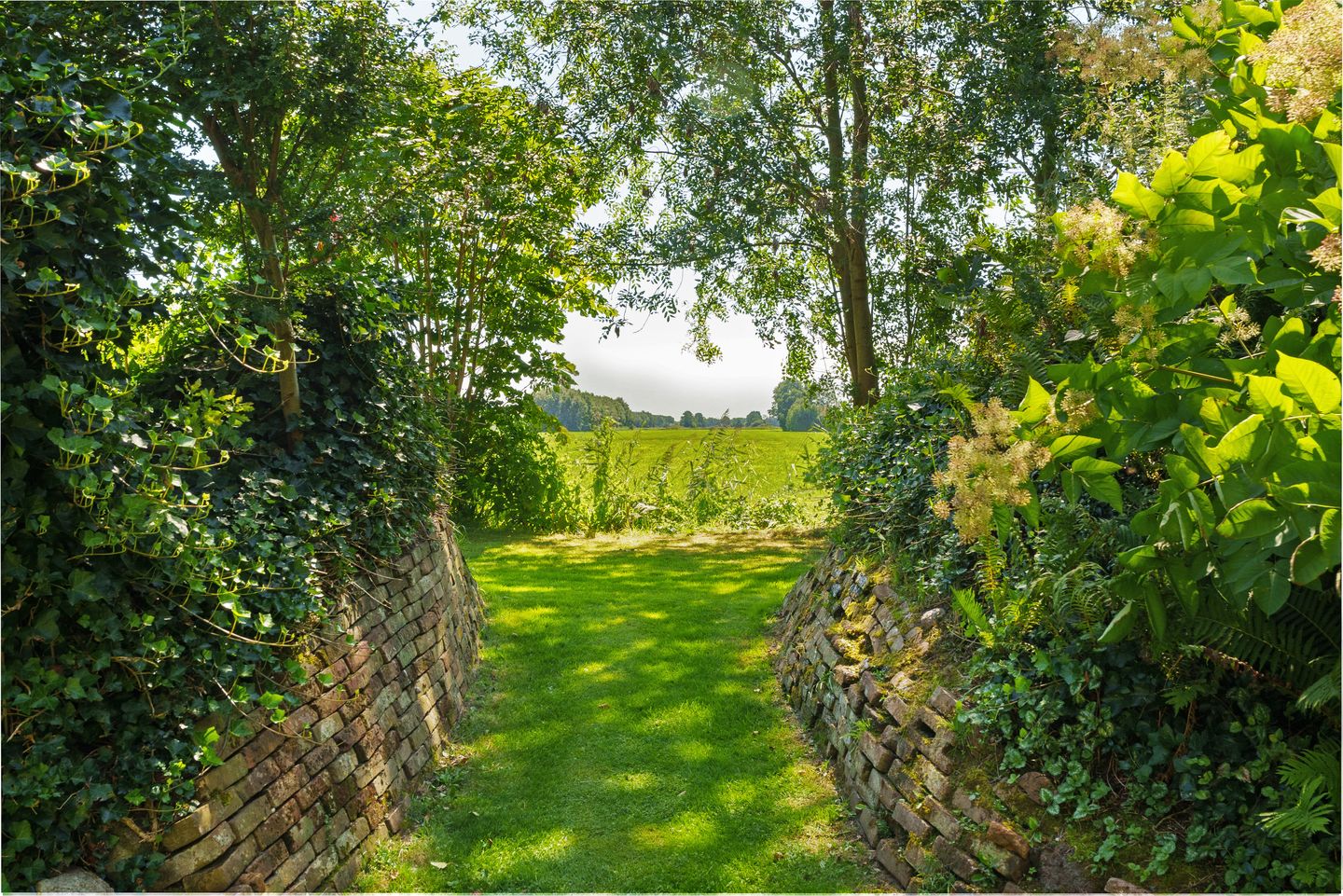 Photo 35 of Oosteinde 14