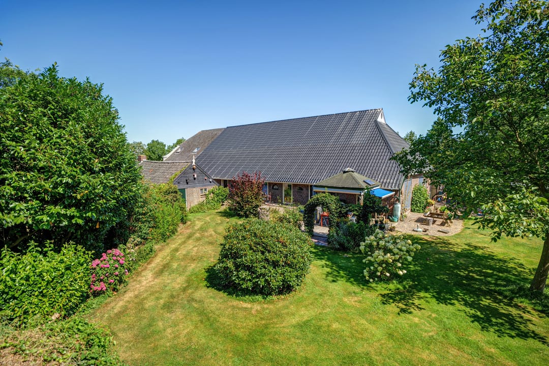 Photo 41 of Oosteinde 14