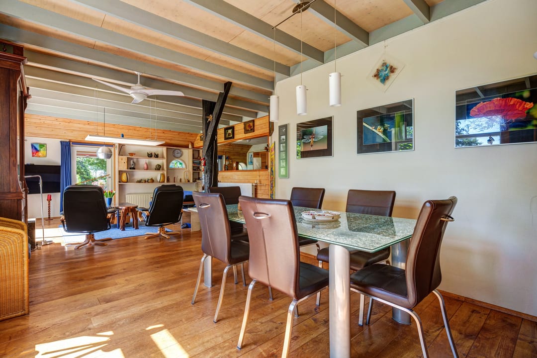 Photo 46 of Oosteinde 14