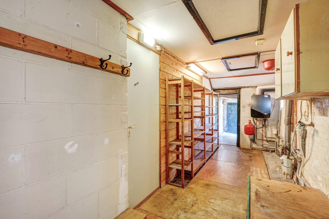 Photo 68 of Oosteinde 14