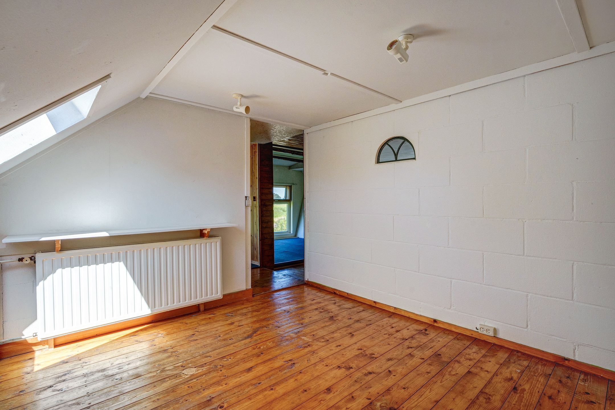 Photo 75 of Oosteinde 14