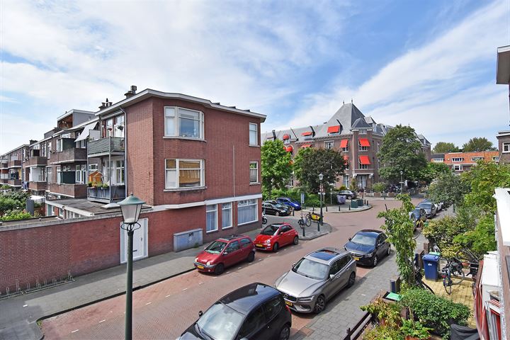 Bekijk foto 38 van Kruisbessenstraat 7