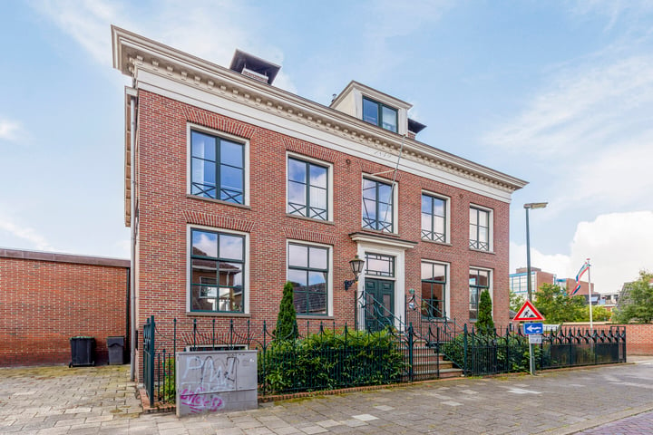 Bekijk foto 15 van Beertsterstraat 5