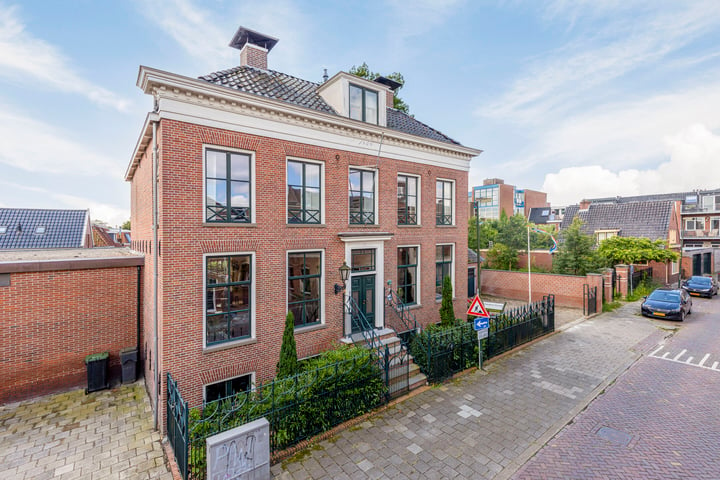 Bekijk foto 16 van Beertsterstraat 5