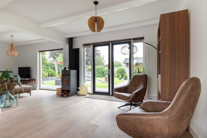 Foto 3 van De Standaard 3