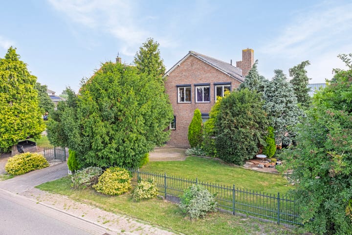 Foto 1 van Meester van Coothstraat 31-A