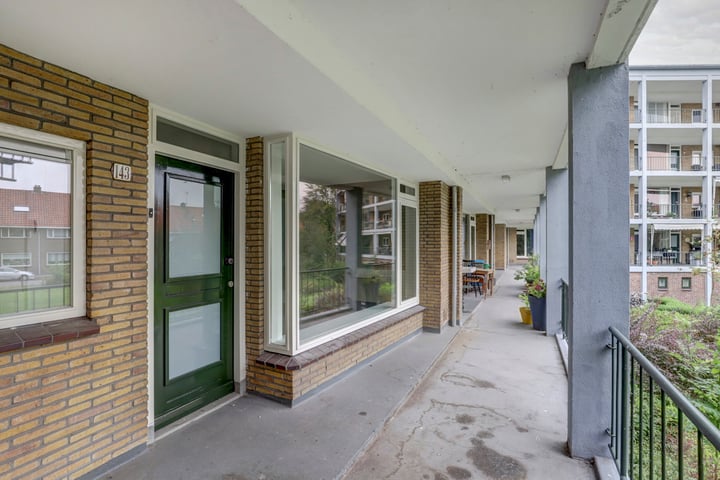 Bekijk foto 3 van Joubertstraat 143