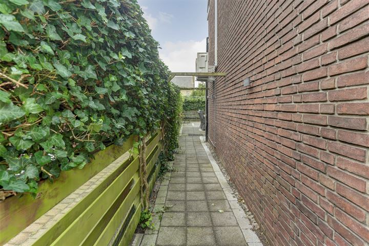 View photo 46 of Juliana van Stolbergstraat 7