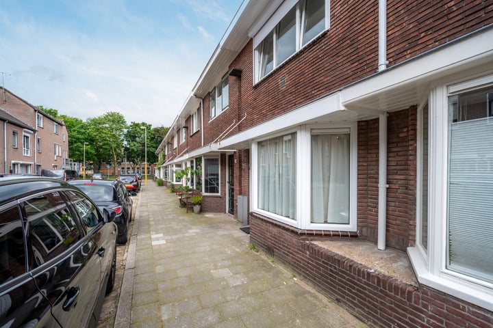 Bekijk foto 46 van Rochus Meeuwiszstraat 27