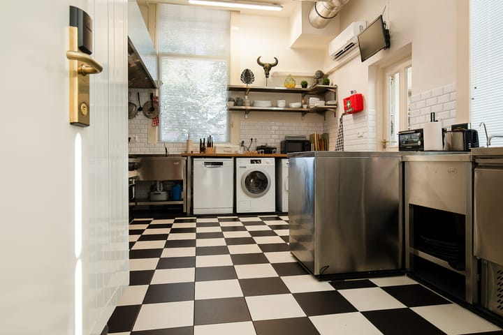 Photo 24 of Grachtweg 2