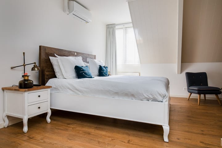 Photo 75 of Grachtweg 2