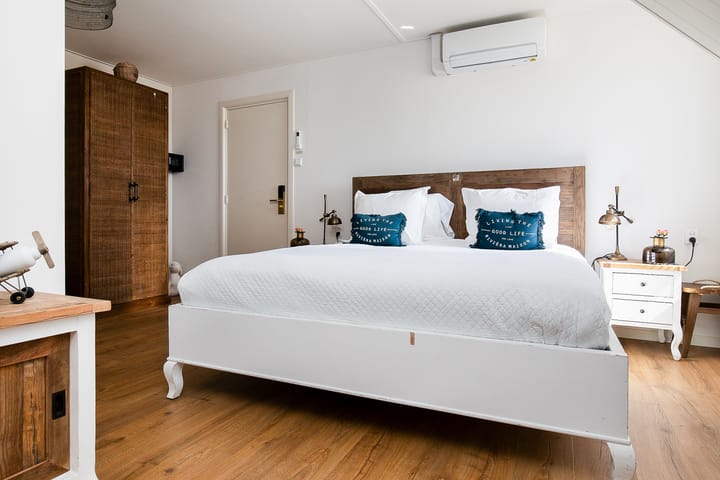 Photo 76 of Grachtweg 2