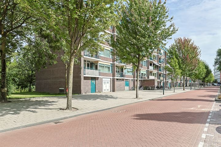 Bekijk foto 8 van Opaalstraat 81