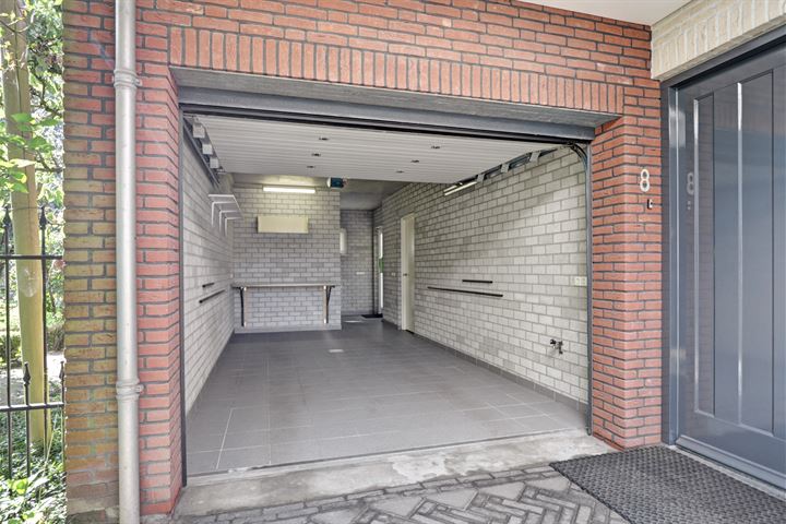 View photo 31 of Jan de Vriesstraat 8