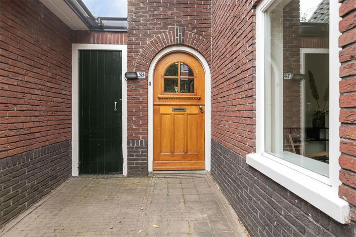 Bekijk foto 2 van Zinneveltlaan 38