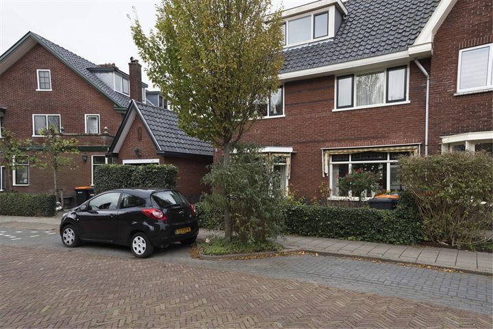 Bekijk foto 49 van Zinneveltlaan 38