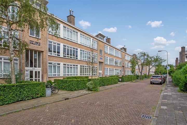 View photo 2 of Van Trigtstraat 26