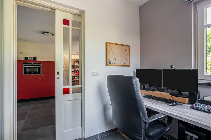 Foto 14 van Fons van der Heijdenstraat 17