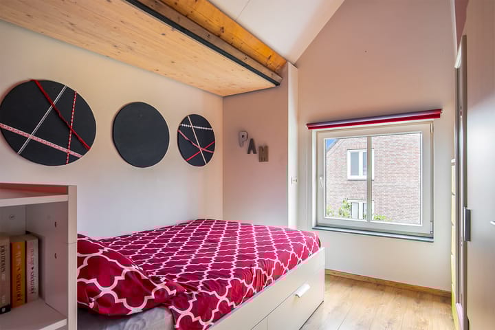 Foto 39 van Fons van der Heijdenstraat 17