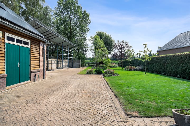 Foto 61 van Fons van der Heijdenstraat 17