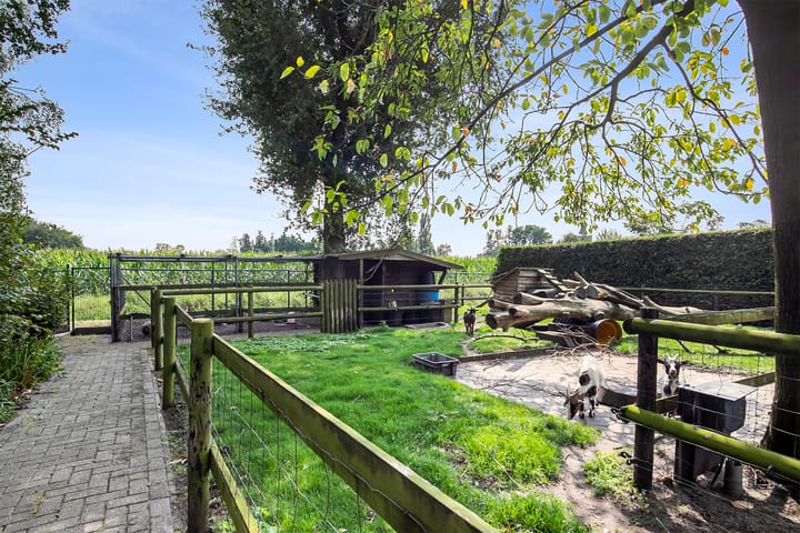 Foto 63 van Fons van der Heijdenstraat 17