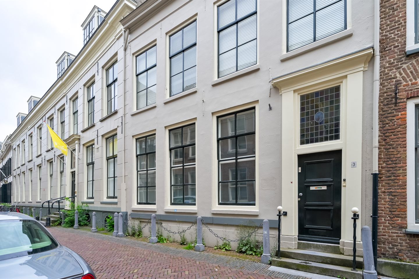 View photo 2 of Muntstraat 3