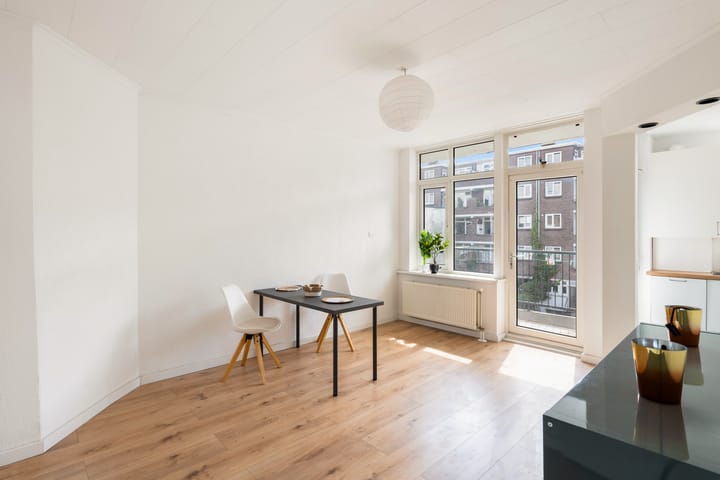 Foto 4 van Van der Meydestraat 22-C