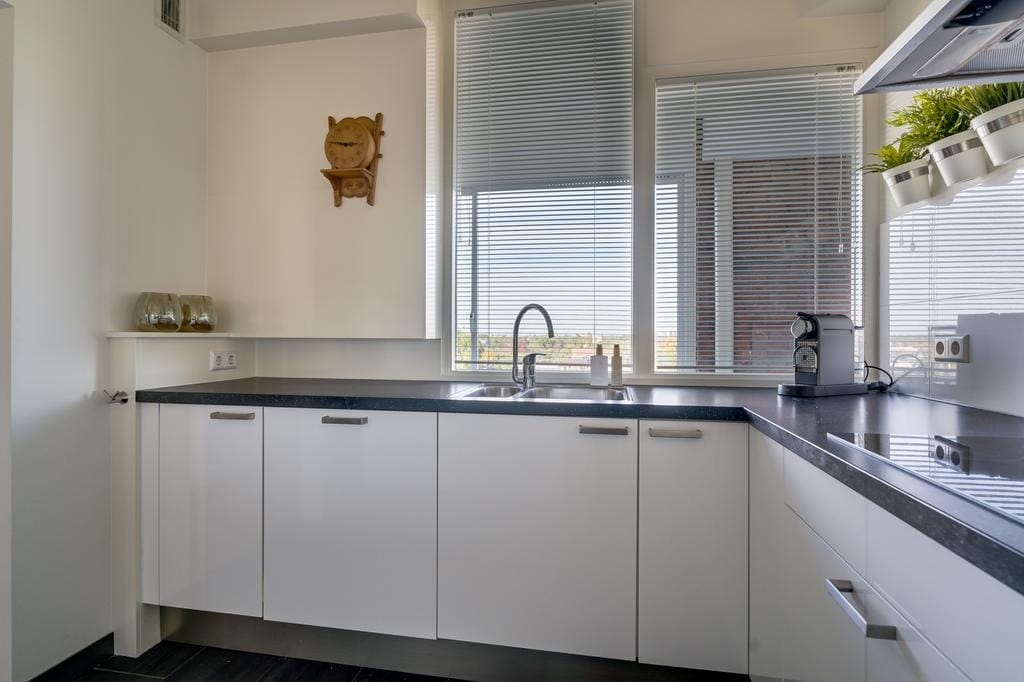 Photo 18 of Biltstein 142