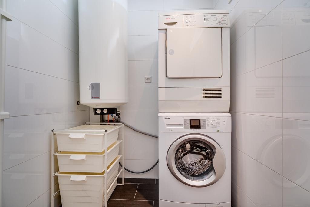 Photo 24 of Biltstein 142