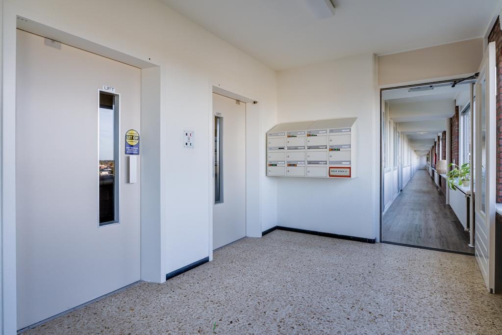 Photo 28 of Biltstein 142