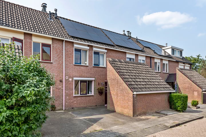 Bekijk foto 2 van Suze Groenewegstraat 19