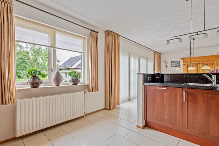Photo 15 of Korenbloemstraat 70