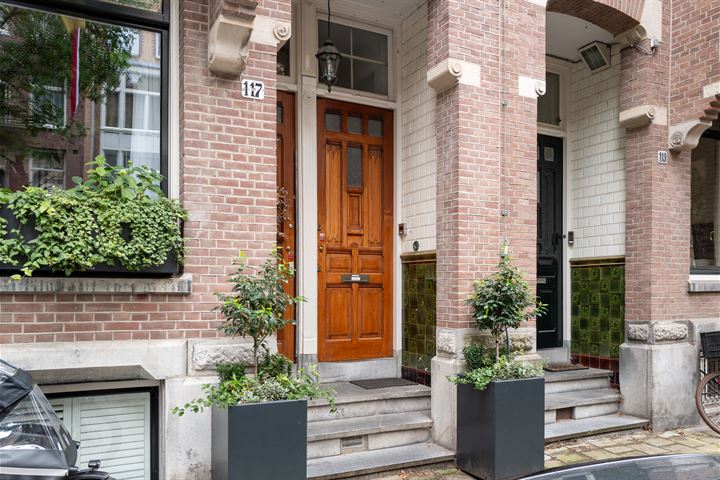 Bekijk foto 43 van Johannes Verhulststraat 117-2