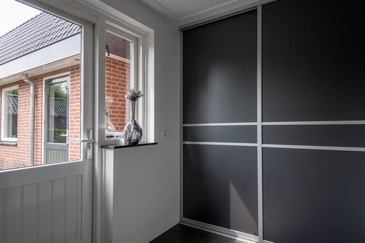 View photo 9 of Roggestraat 61