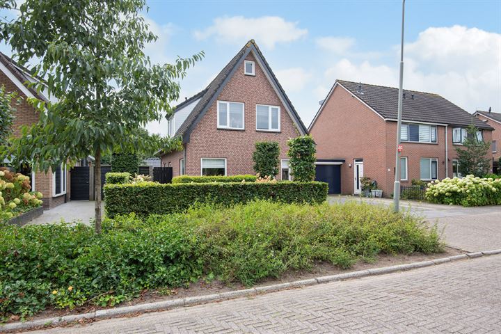 View photo 28 of Roggestraat 61