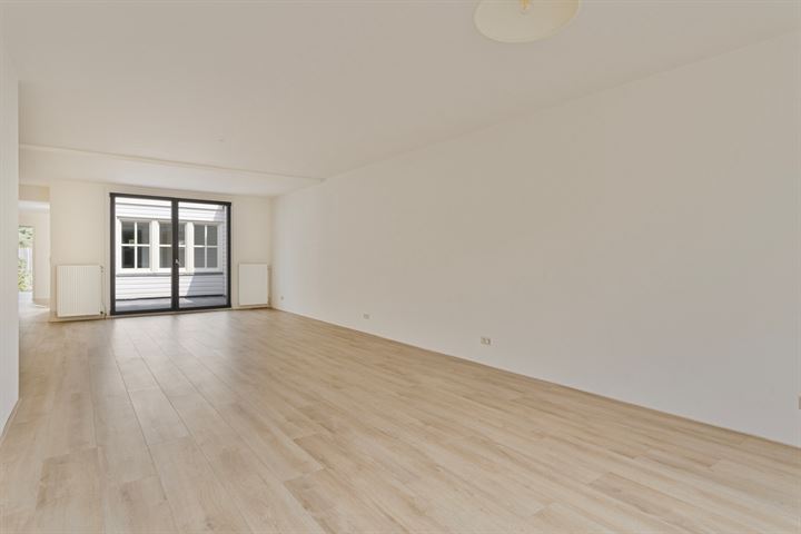 View photo 10 of Nicolaas Hooijkaasstraat 13-B