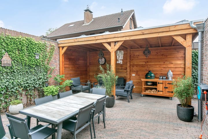 Photo 35 of Tilburgseweg 3