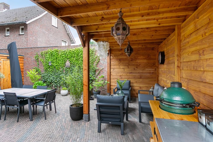 Photo 36 of Tilburgseweg 3