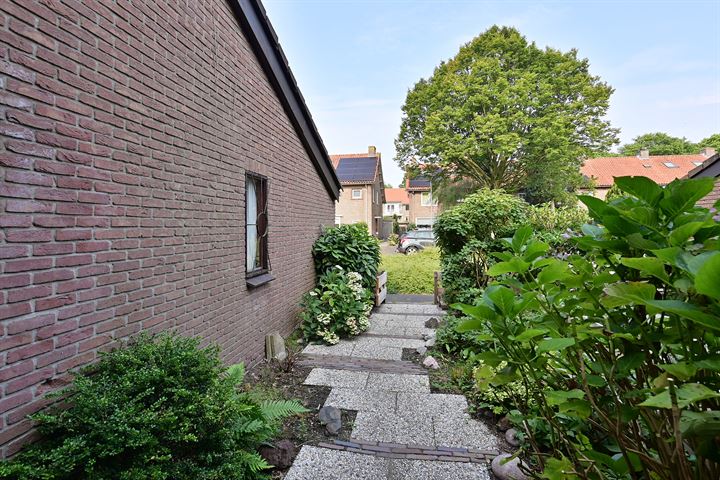 Bekijk foto 14 van J.H. Meijerstraat 21