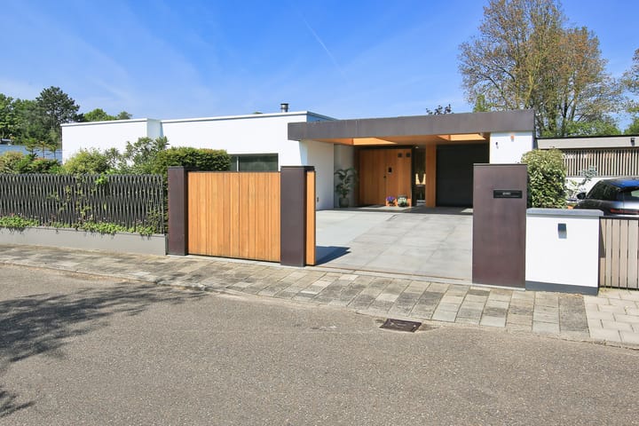 Foto 40 van Curiestraat 3